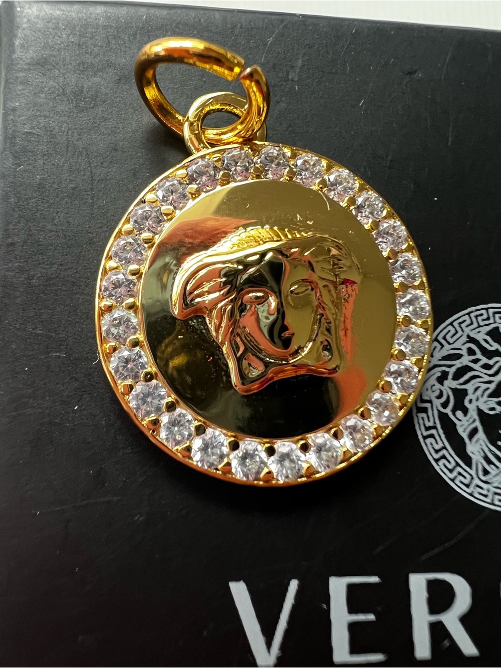 Unbranded Upcycled Gold-Tone Round Pendant Necklace with Crystal